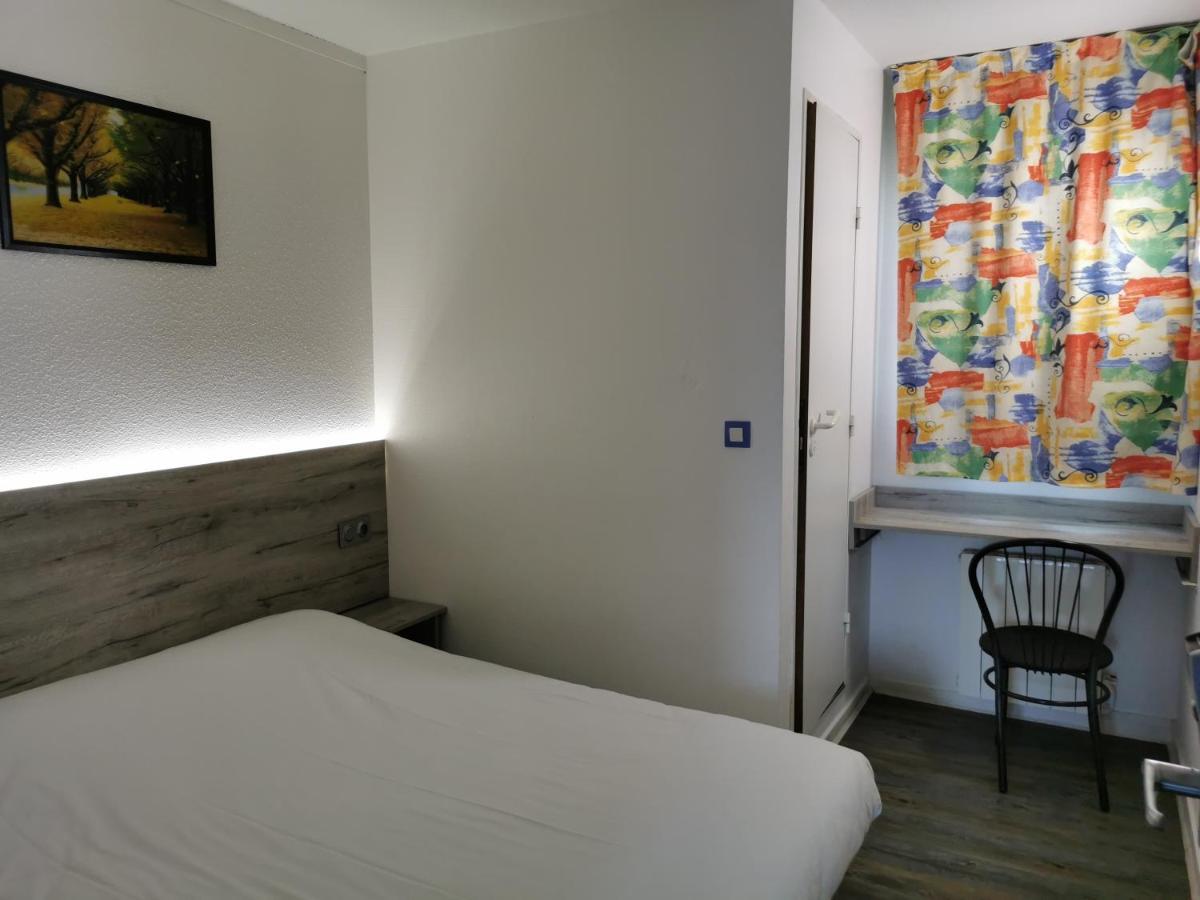 Alpha Hotel Bouafle Экстерьер фото