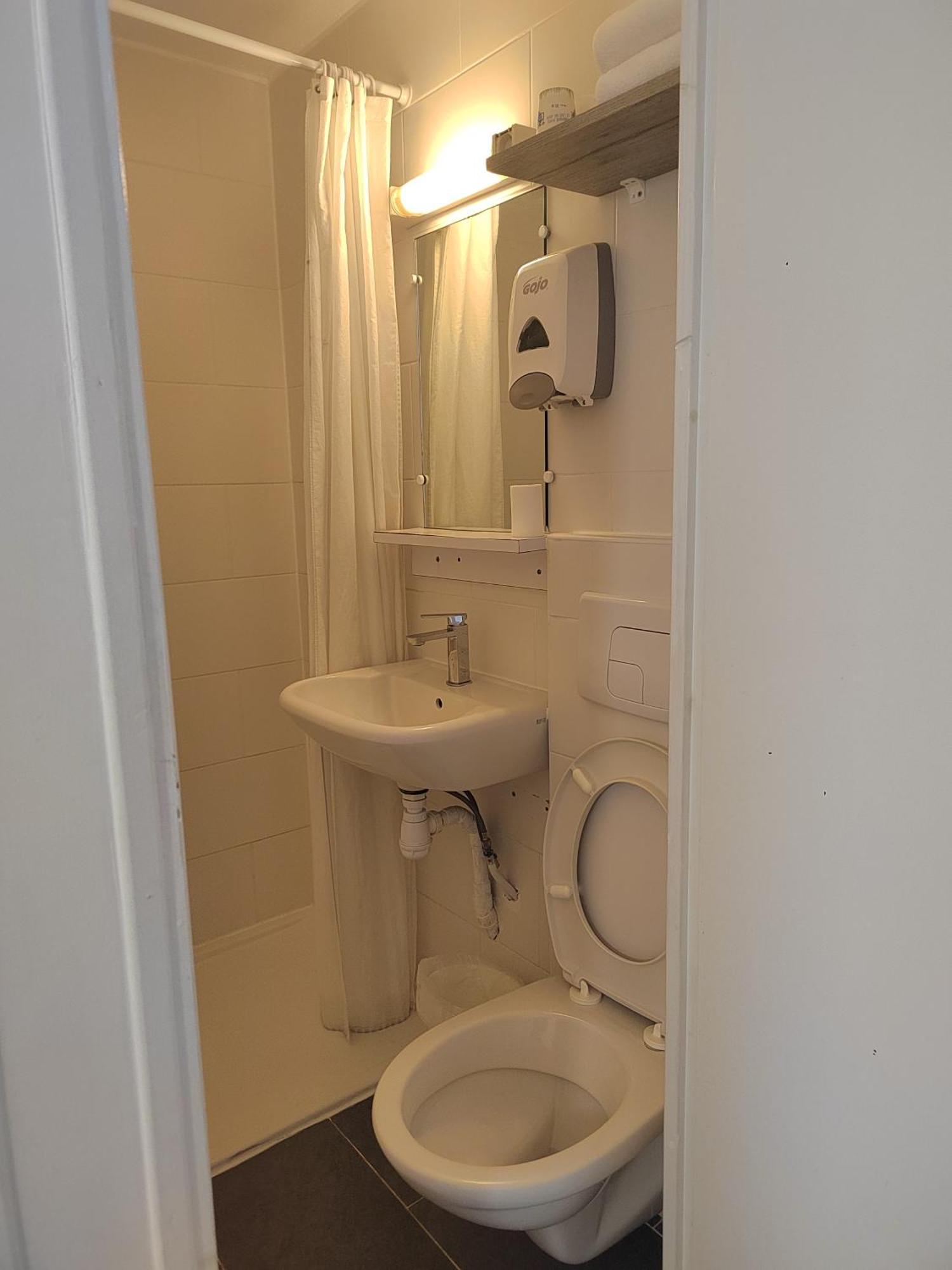 Alpha Hotel Bouafle Экстерьер фото